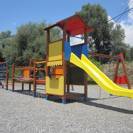 Camping Orgiva Exterior photo